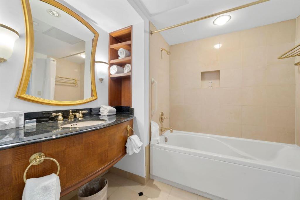 Astonishing Ocean Front Condo Cozysuites At Showboat Atlantic City Extérieur photo