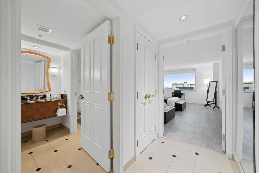 Astonishing Ocean Front Condo Cozysuites At Showboat Atlantic City Extérieur photo