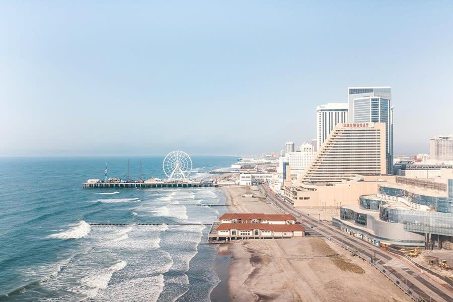 Astonishing Ocean Front Condo Cozysuites At Showboat Atlantic City Extérieur photo