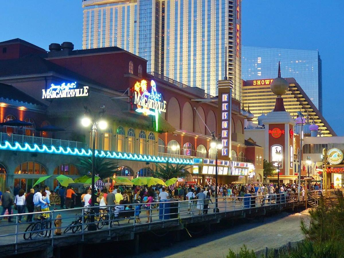 Astonishing Ocean Front Condo Cozysuites At Showboat Atlantic City Extérieur photo